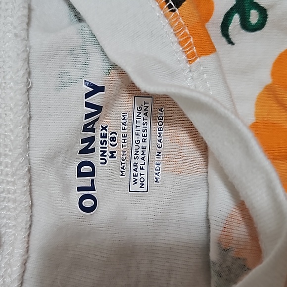 Kids size 8 pajama set bundle - Picture 4 of 7